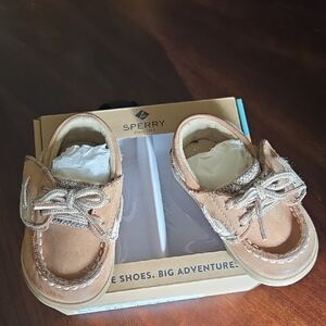 Sperry Kids Moccasins in Light Brown